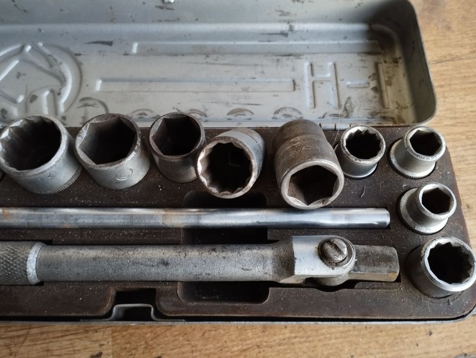 Продається набір торцевих голівок