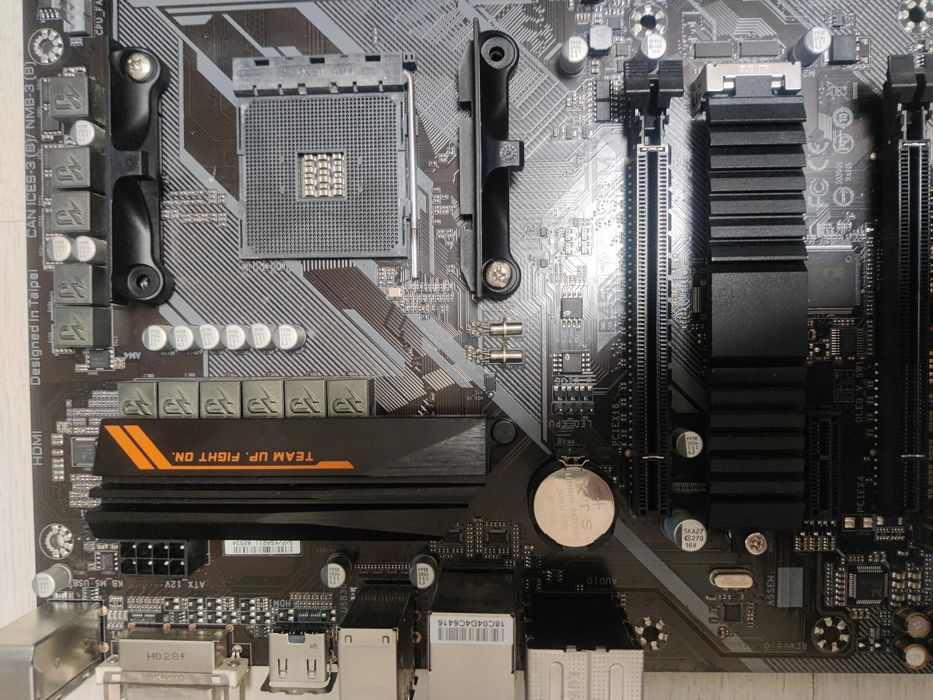 B450 Aorus M Материнка для Ryzen. AM4 Socket