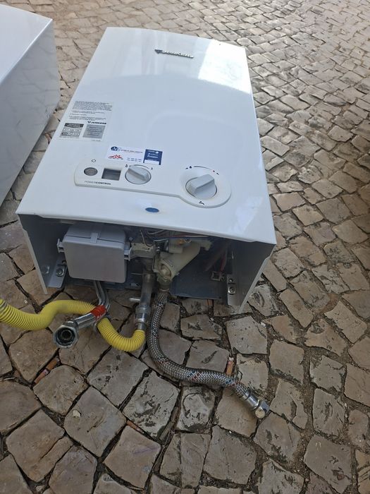 Vende se dois esqueitador Junkers