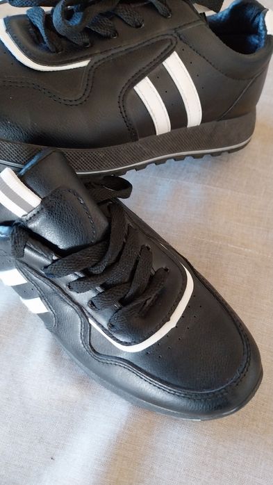 Buty uniwersalne