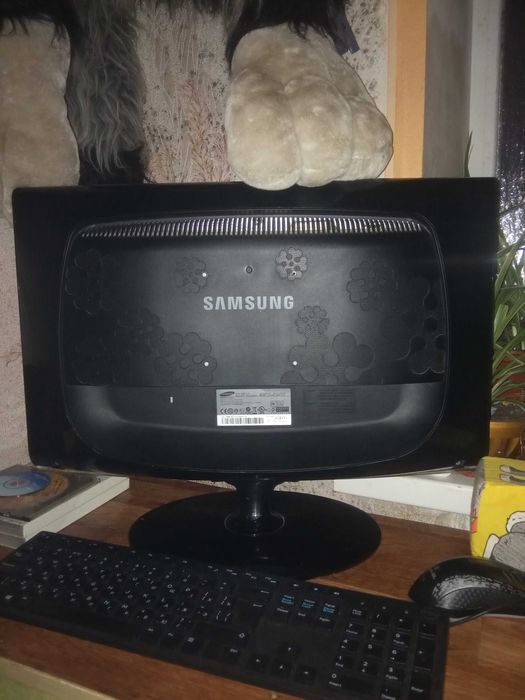 Монитор 23' Samsung 2333T