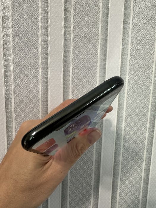 Apple iPhone 11  pro max 256 gb. Неверлок, акб 100