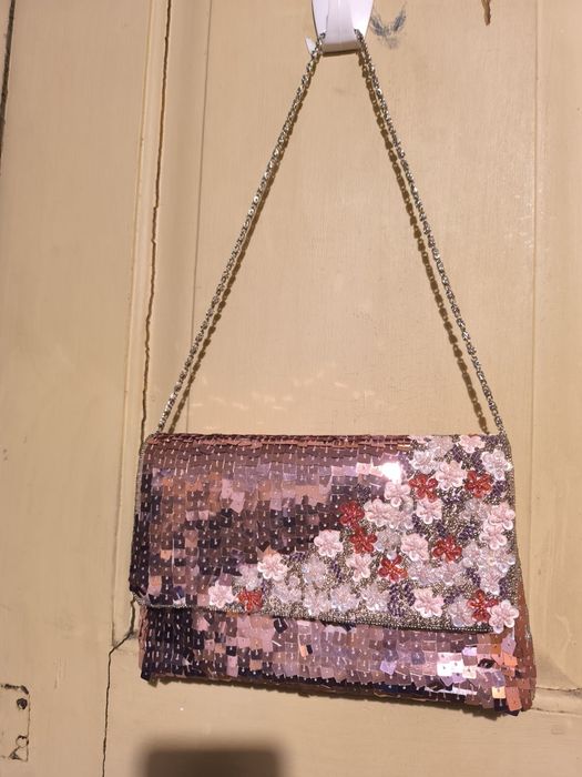 Conjunto sapatos carteira e 2 echarpes