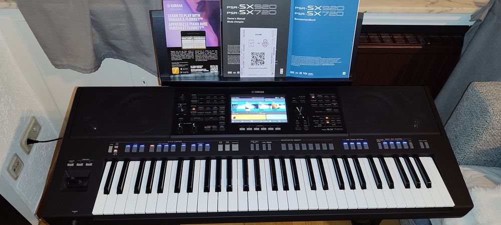 Yamaha PSR SX600, SX700, SX720