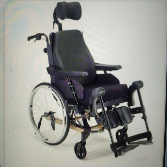 Багатофункціональне крісло колісне Rea Clematis Proо колісне