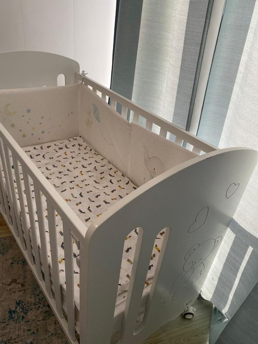 Cama de BEBÉ 60X120CM, colchão incluído.