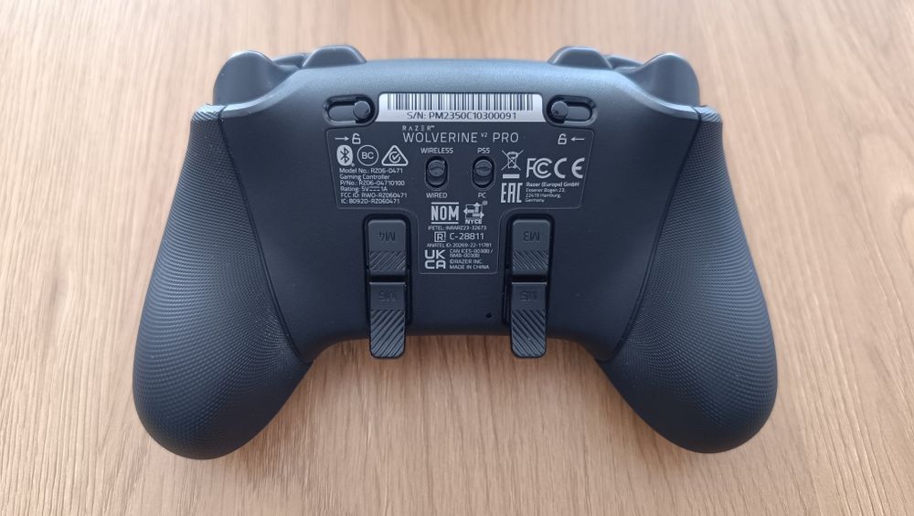 Razer Wolverine V2 Pro - Preto