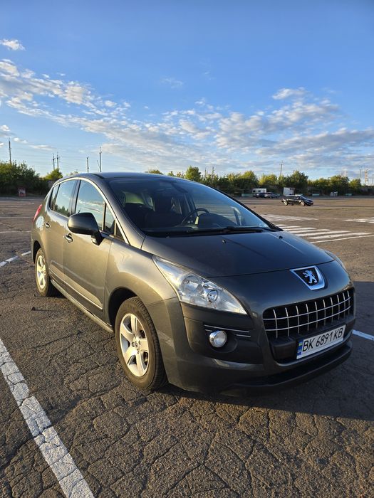 Peugeot 3008 1,6 hdi робот 2011р.