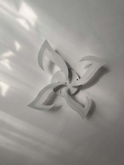 Lampa sufitowa LED