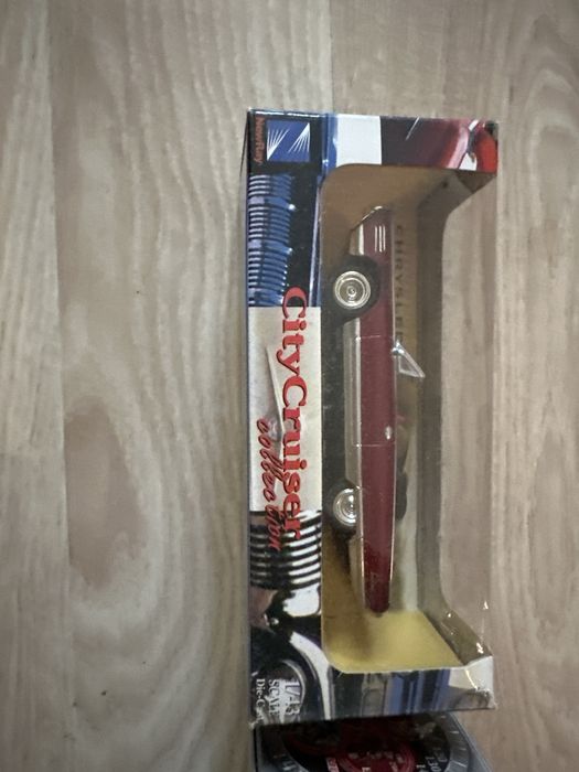 Моделі машинок 1/43 масштаб
