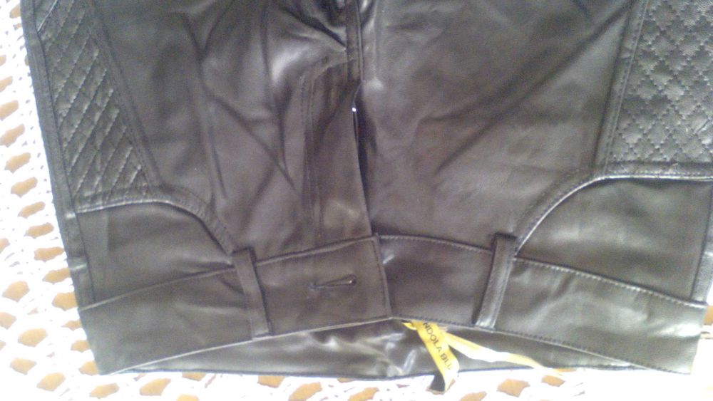 Vendo Calças para mulher (Novas)