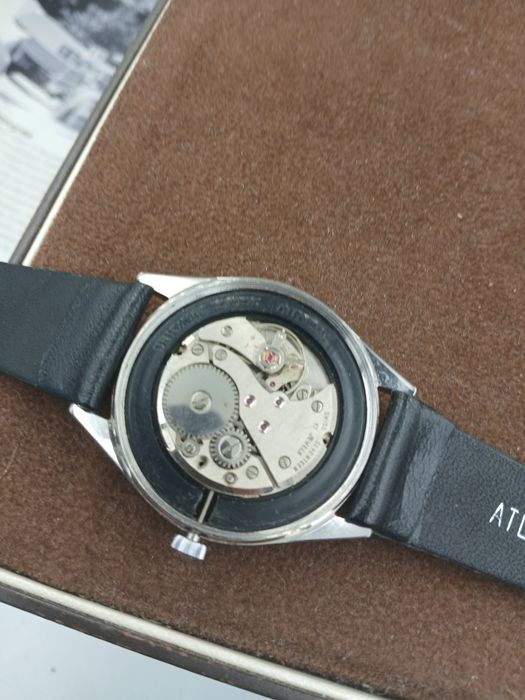 Zegarek Atlantic mechaniczny Swiss czarny
