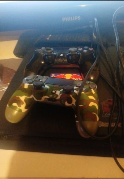 Playstation 4 slim