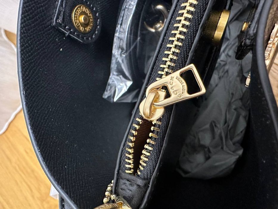 Сумка коуч Coach (світла лишилась)