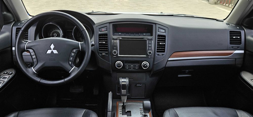 Mitsubishi Pajero Wagon 2008 VIN JMBLYV98W8J504813 фото оголошення 7 з 22