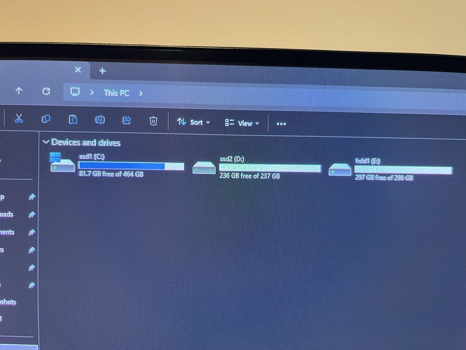 PC Gaming Ryzen7 5800X3D/32GB DDR4 3600HZ/4070TI/2xSSD1xHDD