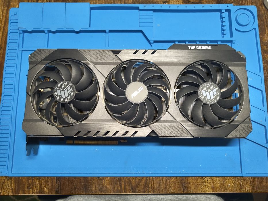 Tuf Gaming RX 6700 XT 12gb