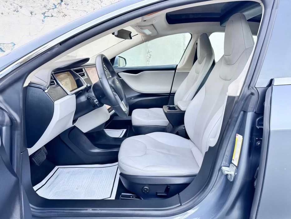 Tesla Model S      2013