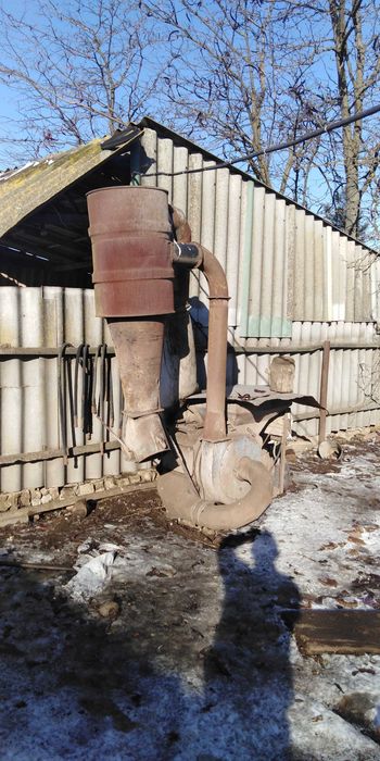 продаю зернодробилку  КДУ-2