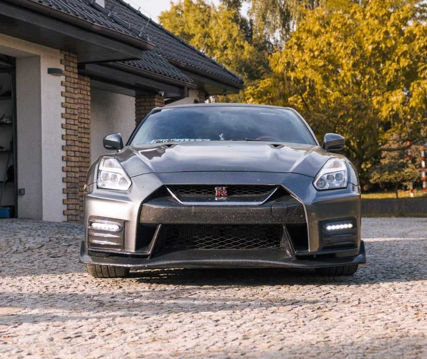Nissan GT-R