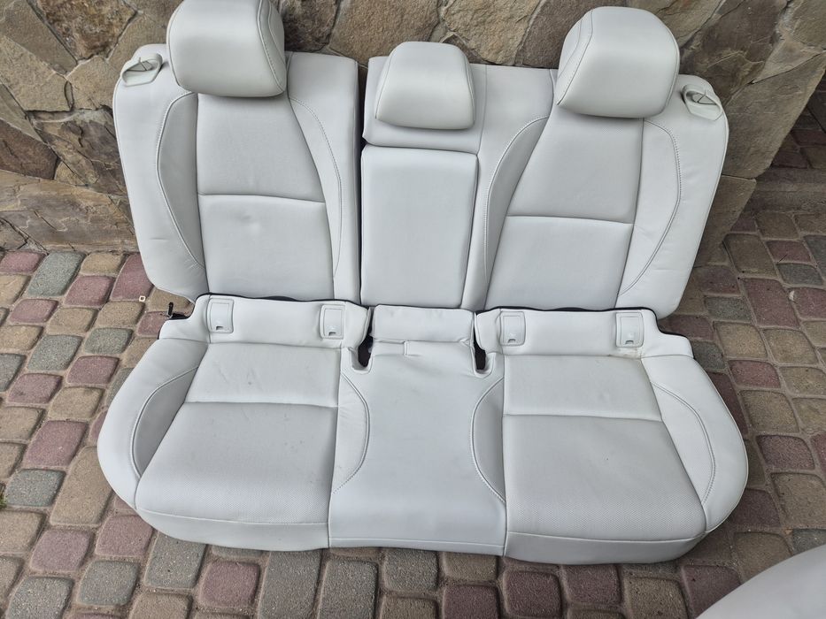 Сидіня салон mazda 3 2023p седан