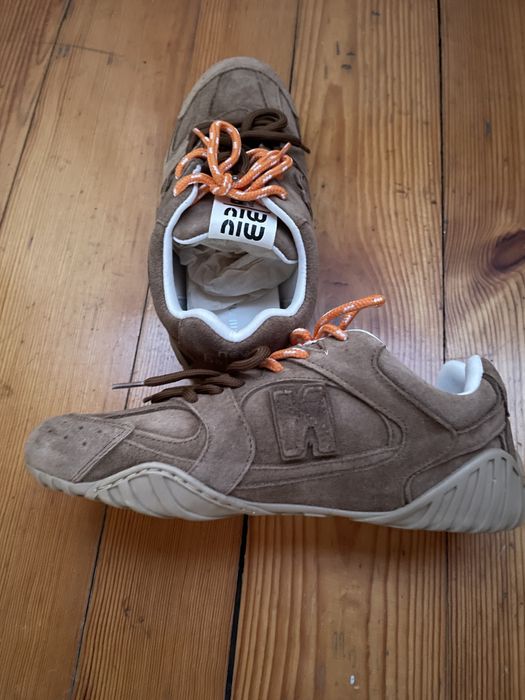 Buty sportowe damskie