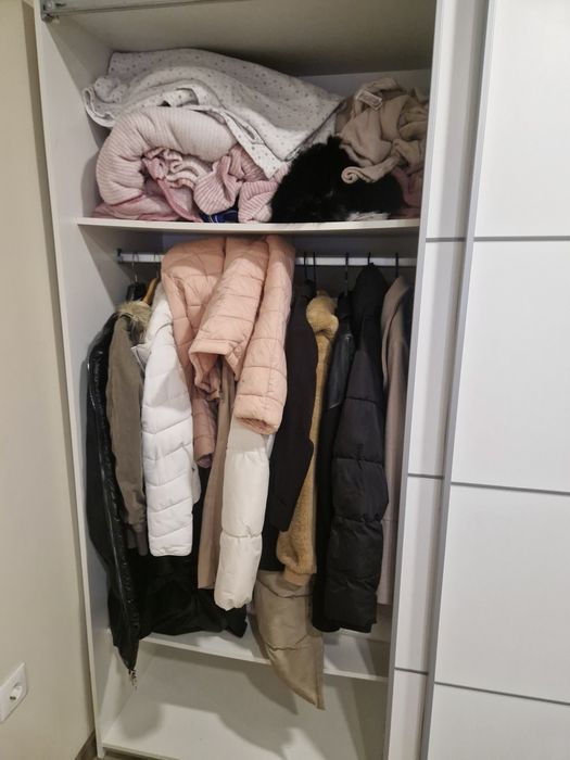 Vendo Armário Branco    altura : 2m   largura 1.80m