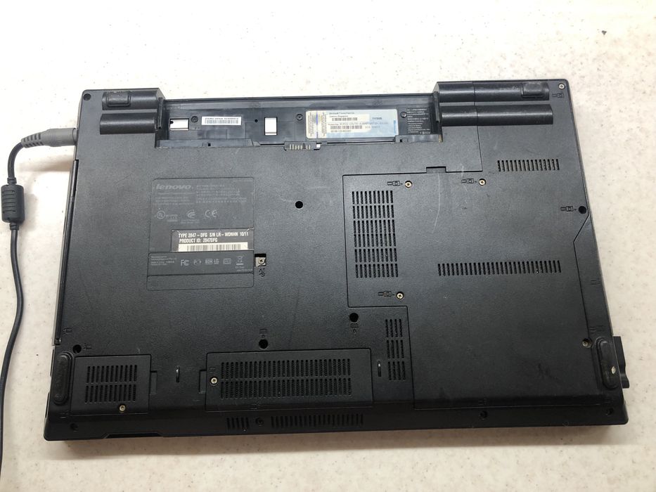 Lenovo ThinkPad SL510 2,3 Гц. SSD+ 8 Gb озу без батареи и зарядки