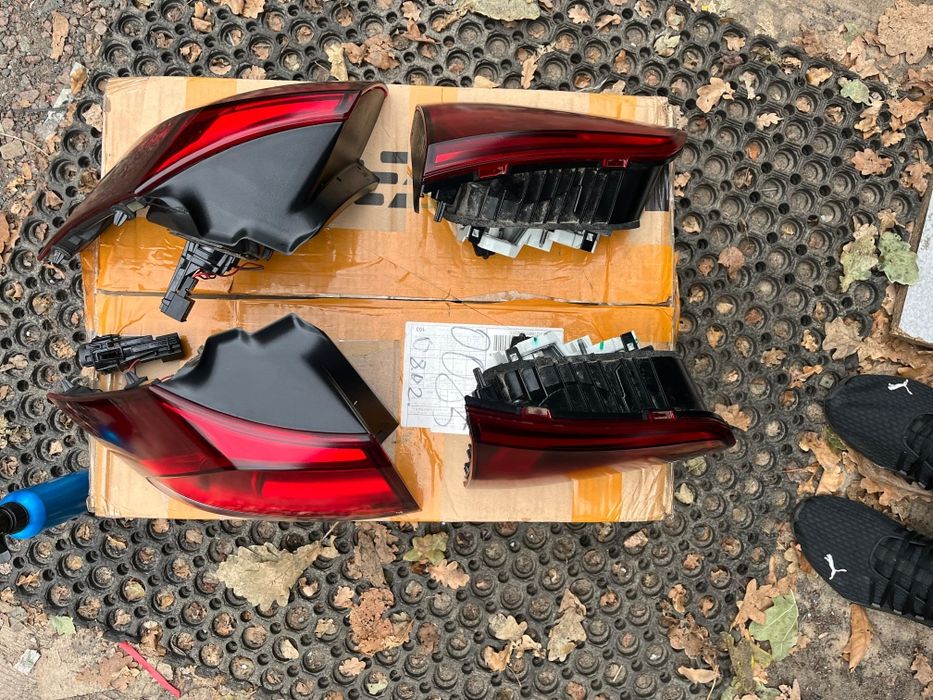 Фари задні оригінальні VW GOLF   7          і