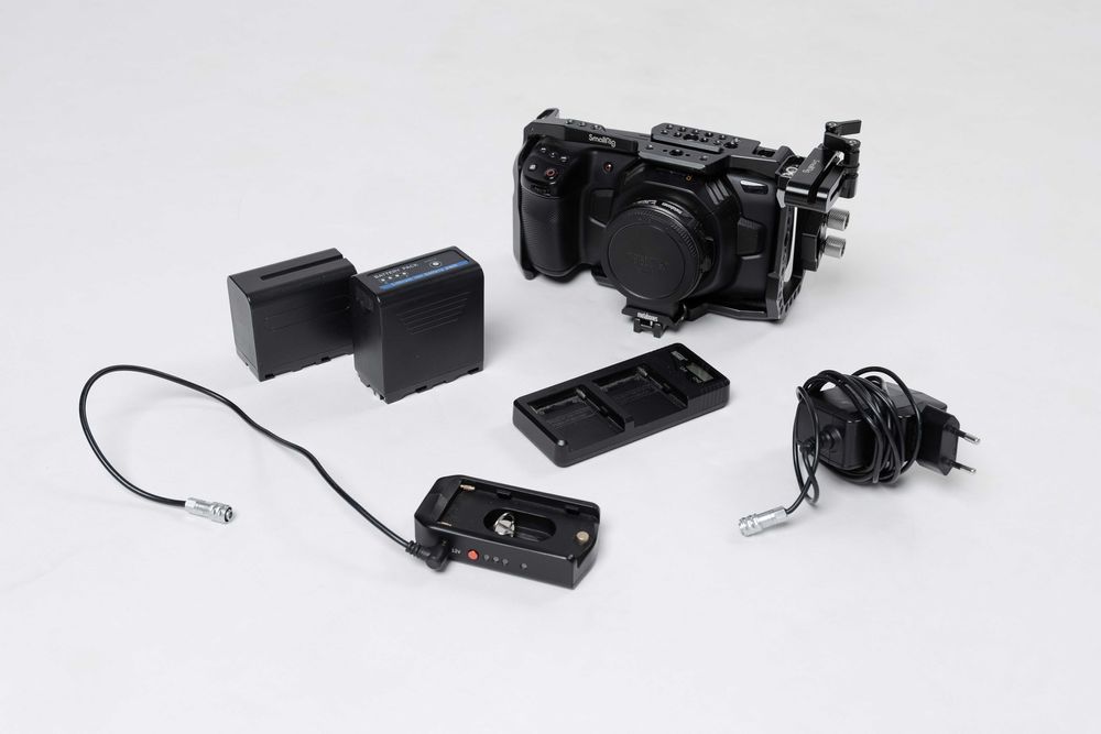 Blackmagic Pocket Cinema Camera 4k (BMPCC4k) - stan igła, zestaw