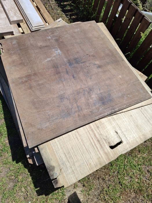 Cerca de 50 placas forro "platex"