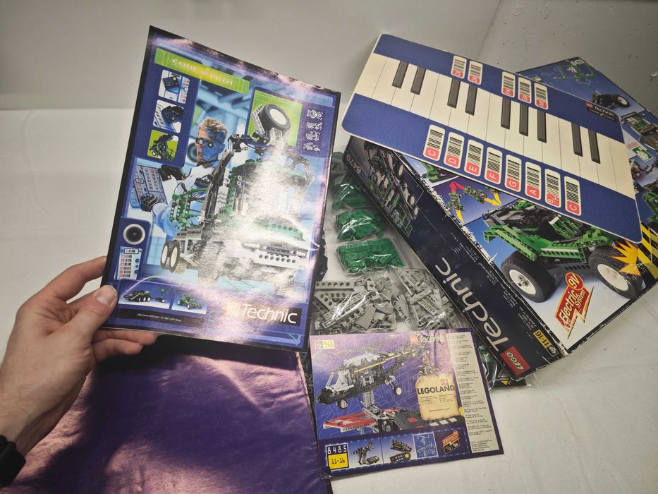 Lego Technic 8479 "Barcode Multi-Set"; 1997; [122]