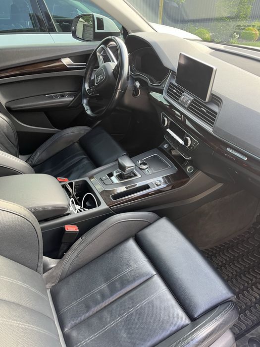 Audi Q5 Premium Plus