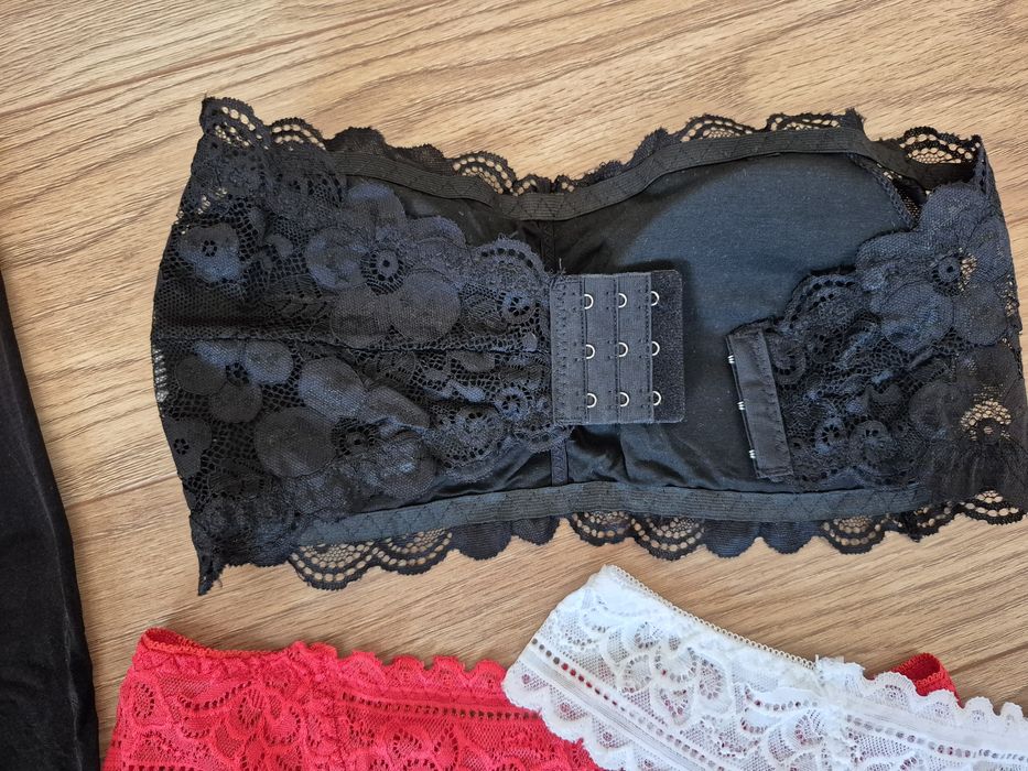 Biustonosz bardotka i gratisy