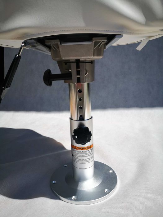 Fotel kapitański kubełek łodzi + noga z aluminium