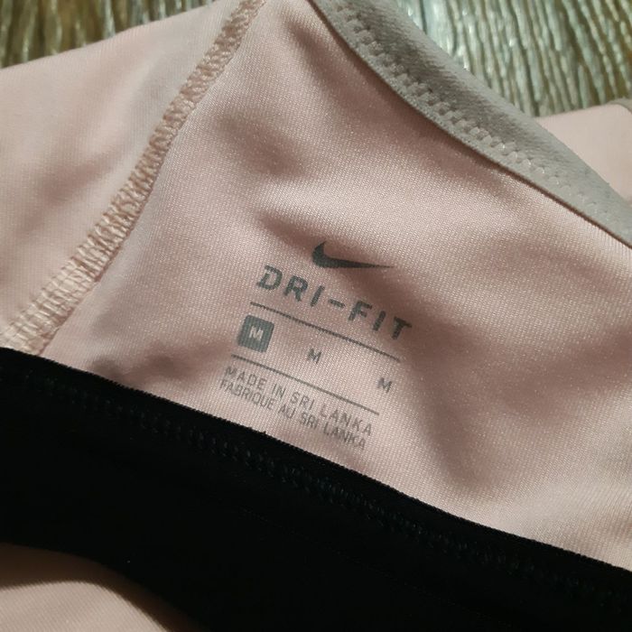 Топ Топік Спортивний Nike S