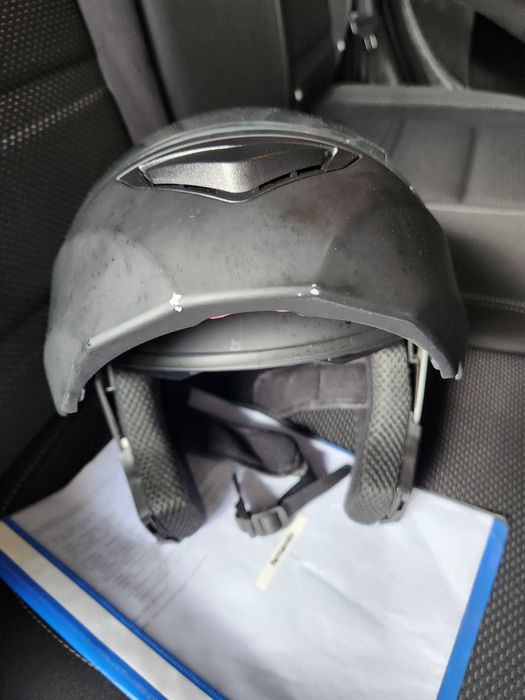 Capacete modelar como novo