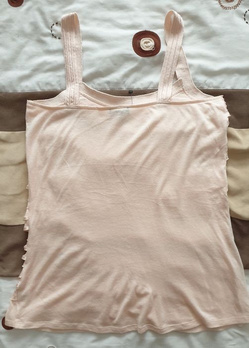 Letni top damski z falbankami