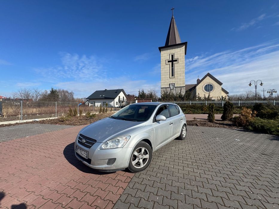 Kia Ceed Cee'd po przejściach.