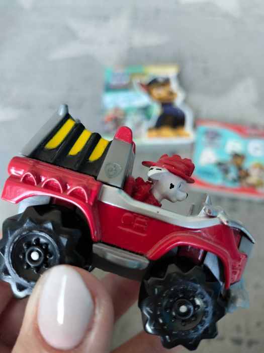 Psi patrol książeczki samochód Marshall