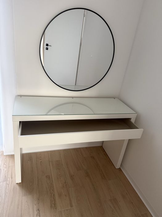 toaletka IKEA MALM