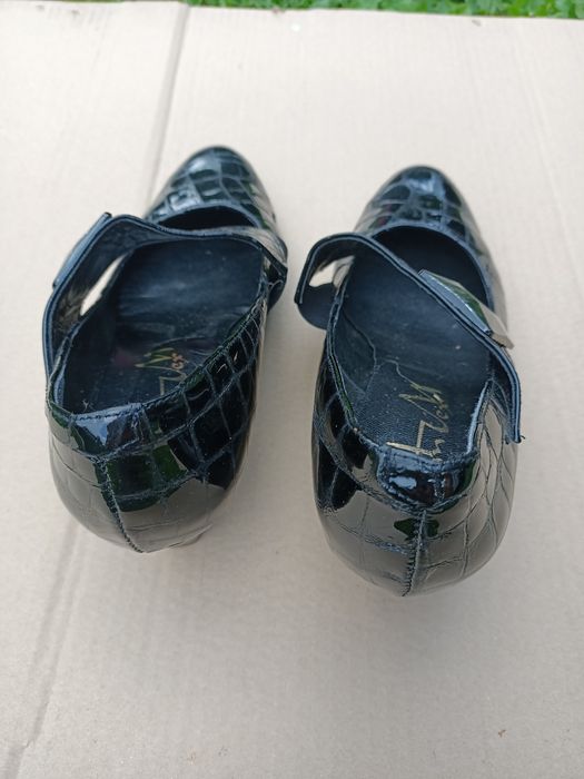 Buty damskie na obcasie