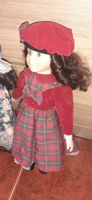 Bonecas de porcelana