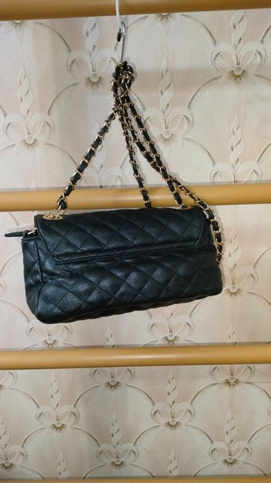 Продам женскую сумочку