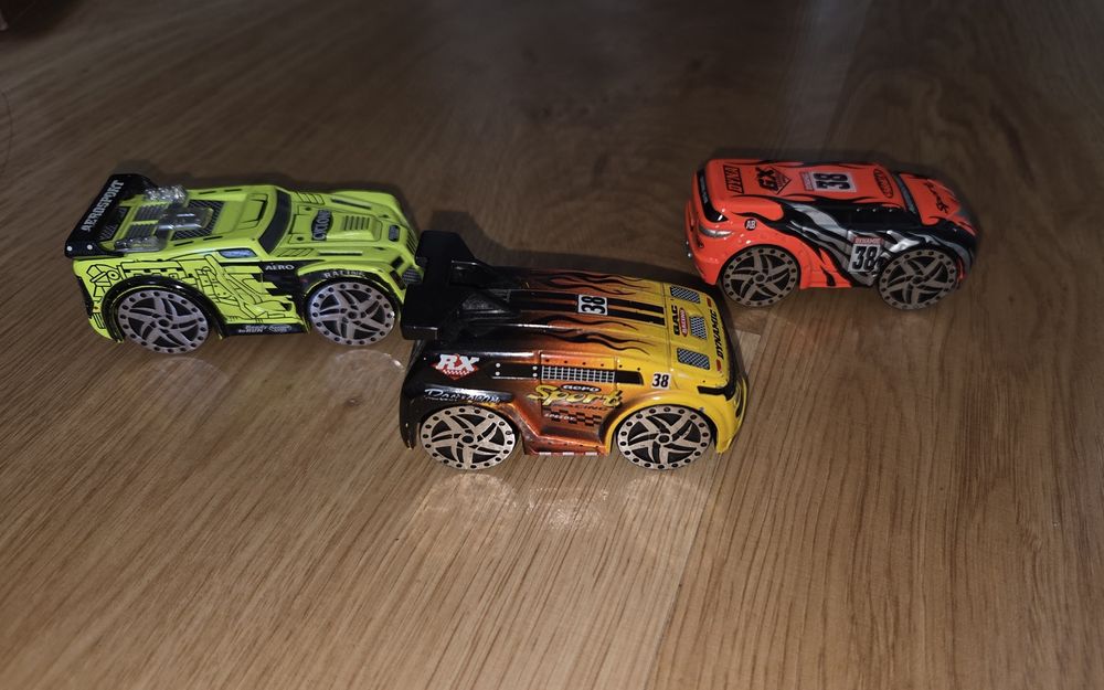 Autka RealToy Realztar Diecast Big Wheels resoraki zestaw