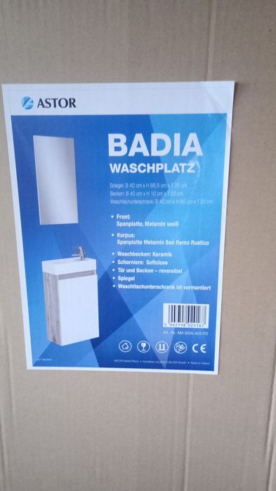 Szafka lazienkowa z lustrem