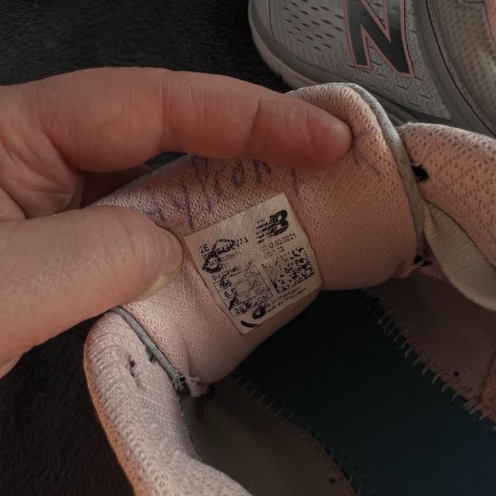 Жіночі кросівки New Balance 847v4.Р.40.	ІДЕАЛ!!!