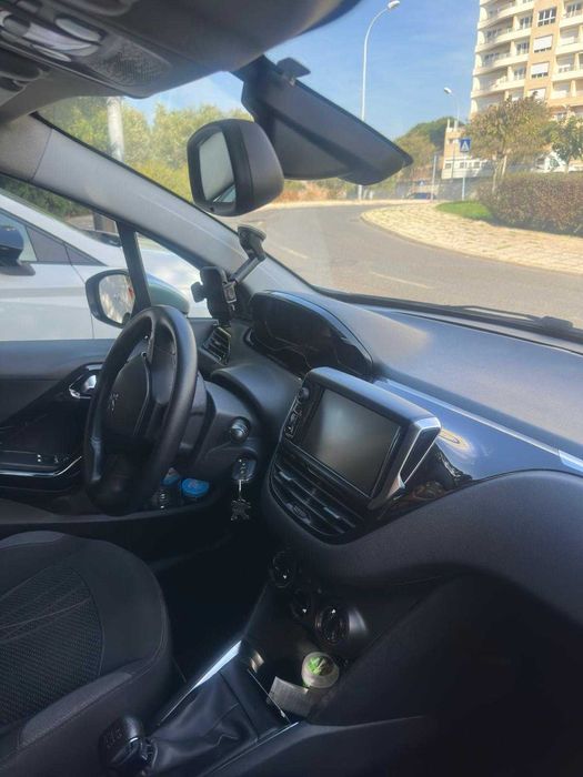 Repasse de Veículo Peugeot 208.