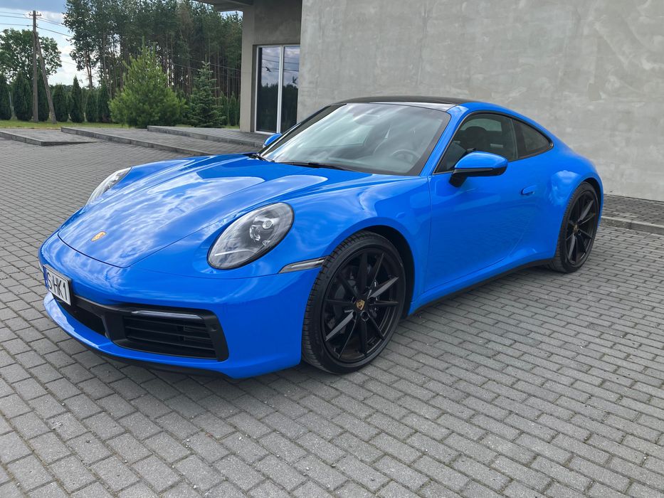 Porsche 911 Carrera 992 z 2022 roku