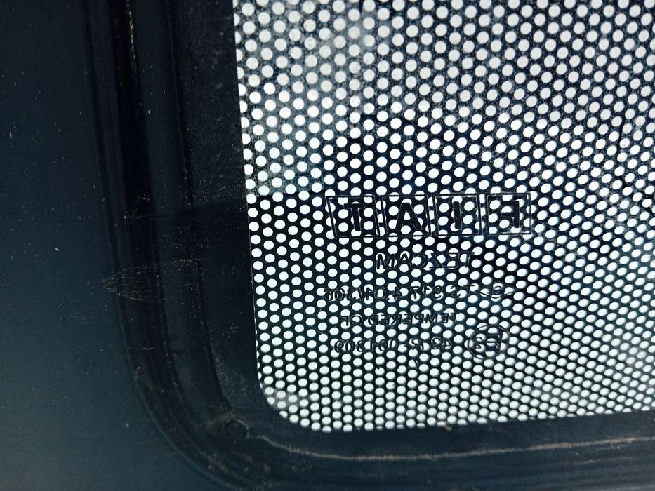 Vidro porta lateral esquerdo FIAT Doblo Cargo (223_)